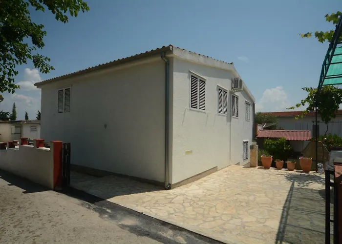 Haus Hagen שיבניק